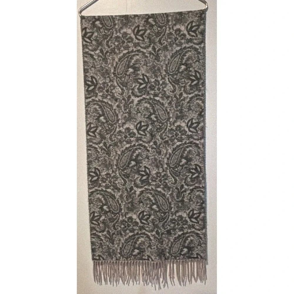 Vintage Paisley Cashmere/wool Fringed Gray‎ Scarf